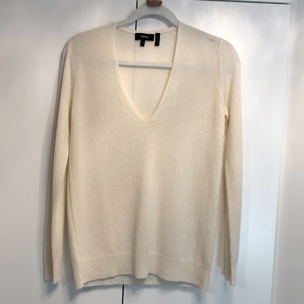 Theory cashmere sweater size P